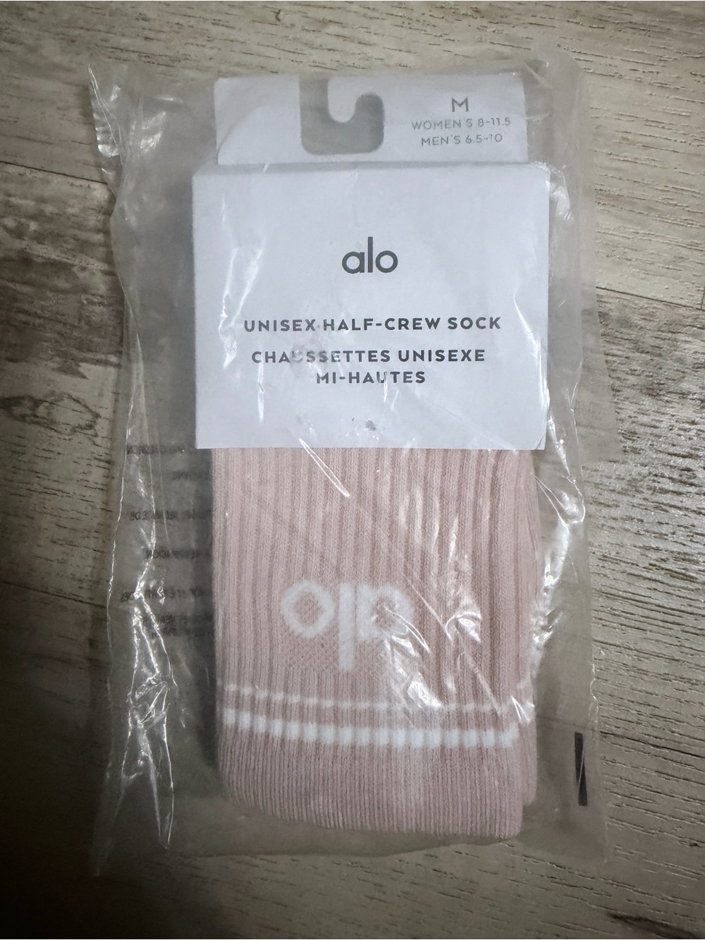 ALO Yoga Unisex Half-Crew Sock - Pale Pink with White Logo